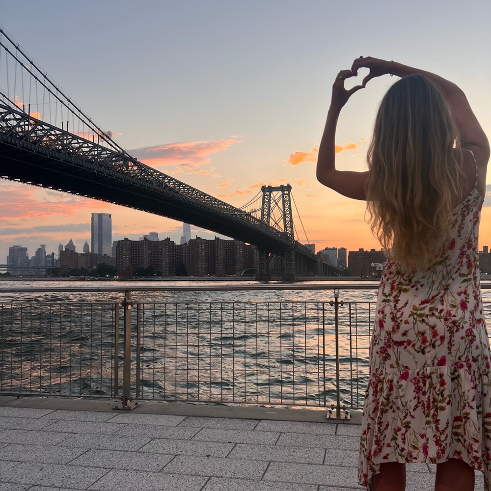 Meet your Posher, Claudia